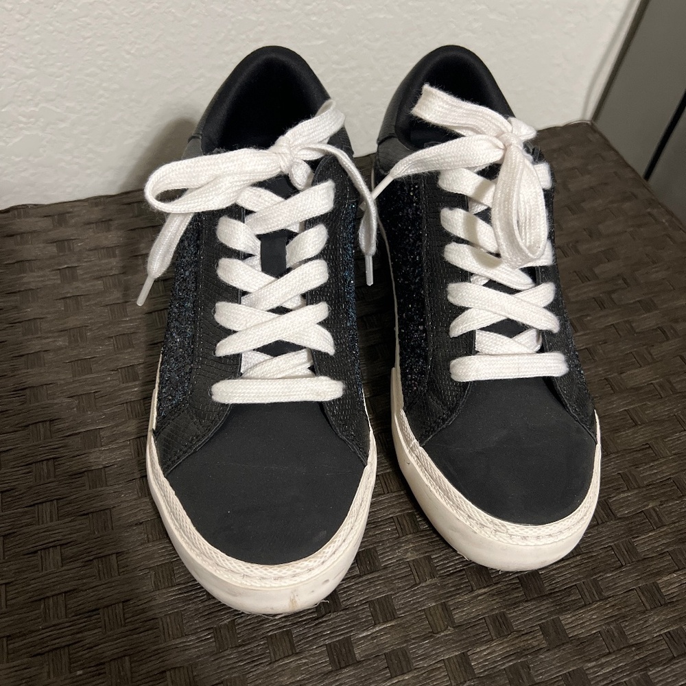 New day sneakers